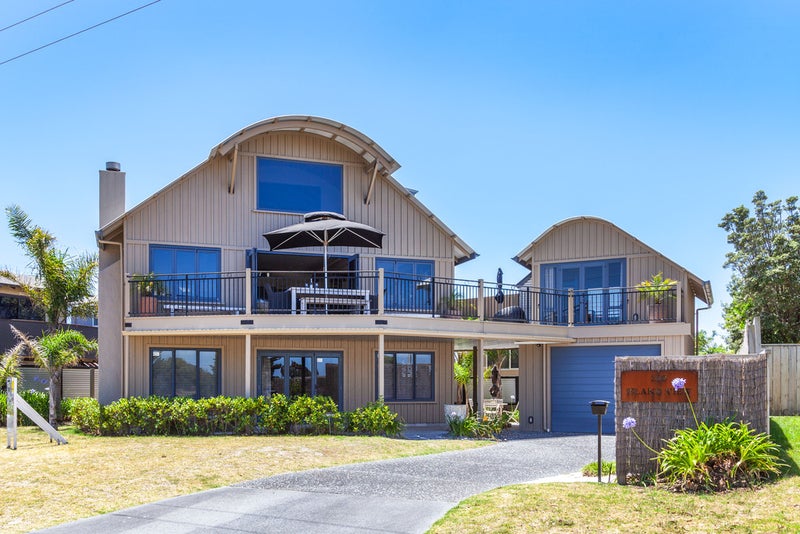 200 Island View Road, Whangamatā - Carousel 2