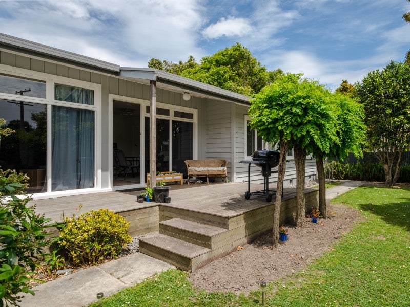 141 Fox Street, Whataupoko, Gisborne - Carousel 1