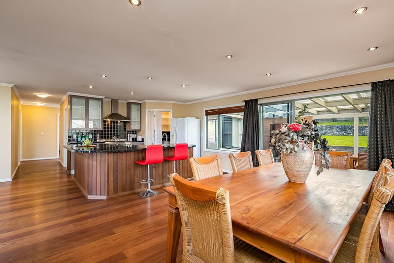 32 Birkinshaw Grove, Riverstone Terraces, Upper Hutt - Carousel 2