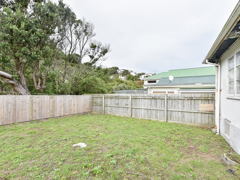 32 HAPPY VALLEY RD, Ōwhiro Bay, Wellington - Carousel 2