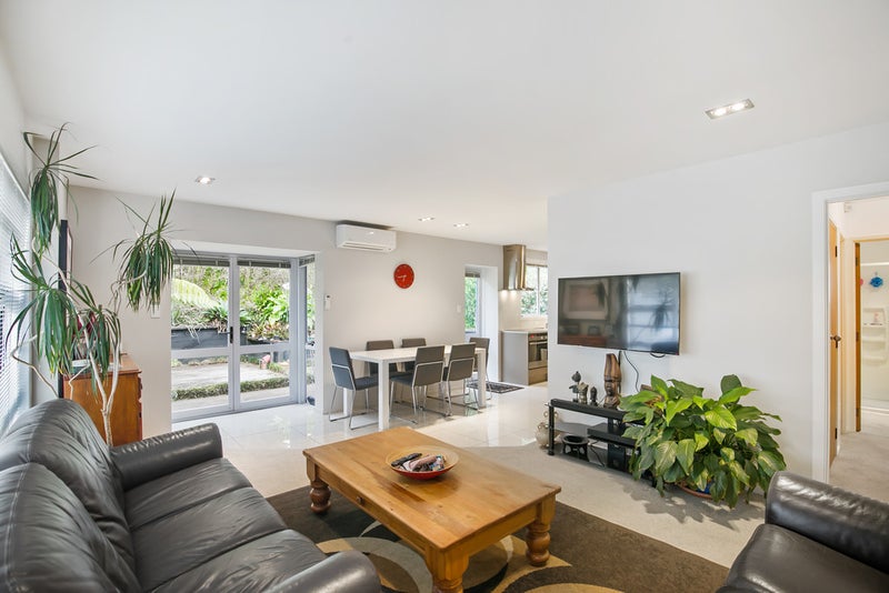 2/68 Hattaway Avenue, Bucklands Beach, Auckland - Carousel 2