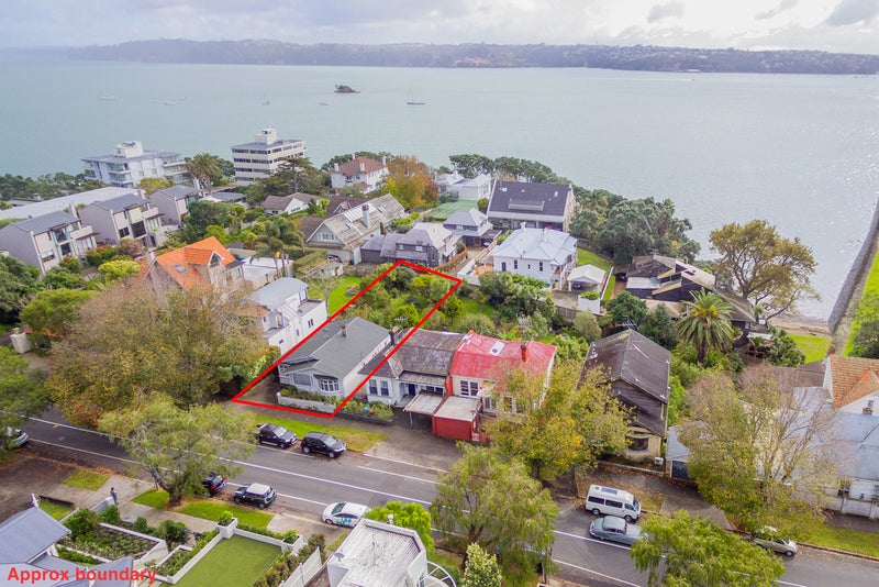 45 Sarsfield Street, Herne Bay, Auckland - Carousel 1