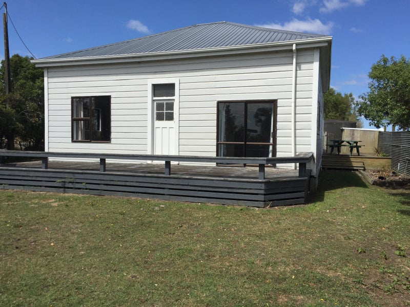 2227 State Highway 1, Rongotea, Palmerston North - Carousel 1