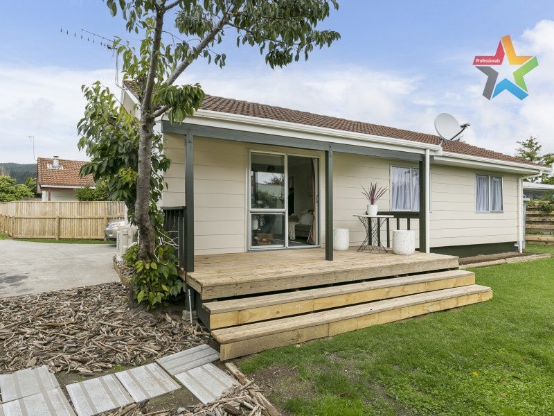 58A Parakai Street, Paraparaumu, Paraparaumu - Carousel 1