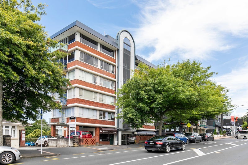 3/258 Parnell Road, Parnell, Auckland - Carousel 2