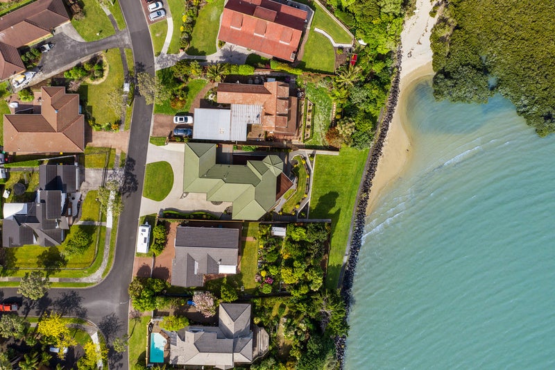 32 Reynard Terrace, Conifer Grove, Takanini - Carousel 26