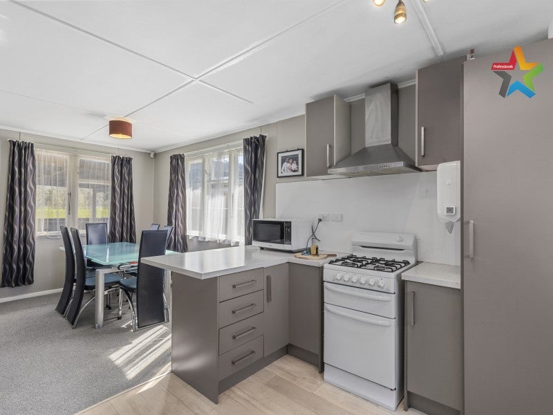 1212 Taita Drive, Taita, Lower Hutt - Carousel 2