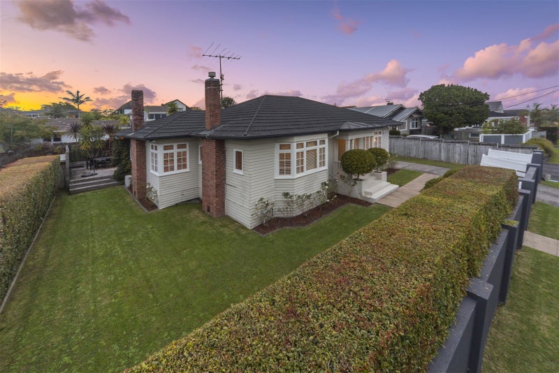 2A Hororata Road, Hauraki, Auckland - Carousel 2