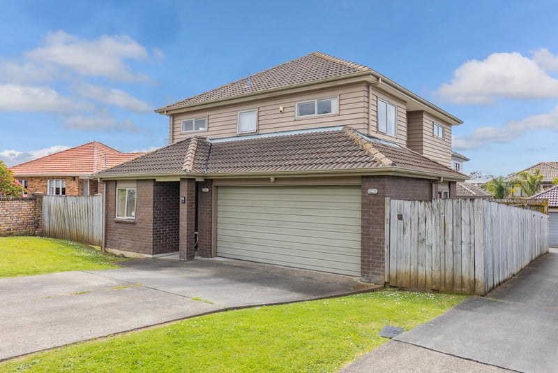 90 Mcleod Road, Te Atatu South, Auckland - Carousel 1
