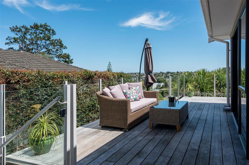 4A Rodney Street, Howick, Auckland - Carousel 1