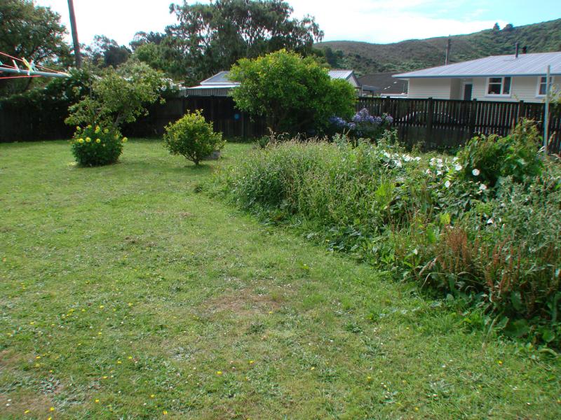 23 Rimu Street, Naenae, Lower Hutt - Carousel 10