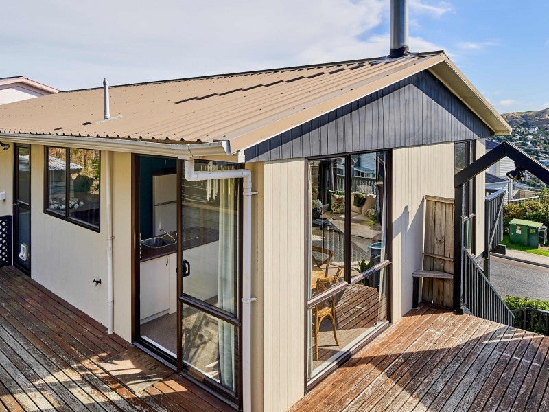 48 Chapman Street, Newlands, Wellington - Carousel 26