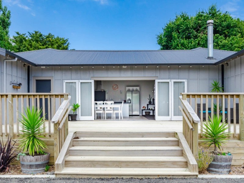 19 Kew Grove, Raumati Beach, Paraparaumu - Carousel 1