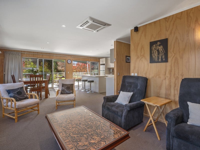 21 Marina Terrace, Kinloch, Taupō - Carousel 2