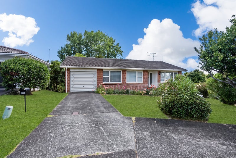 26 Kayeleen Place, Cockle Bay, Auckland - Carousel 1