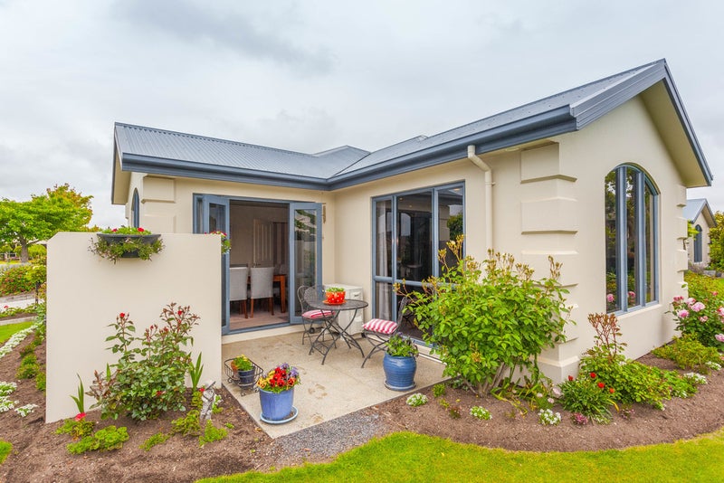 6 Becmead Drive, Harewood, Christchurch - Carousel 2