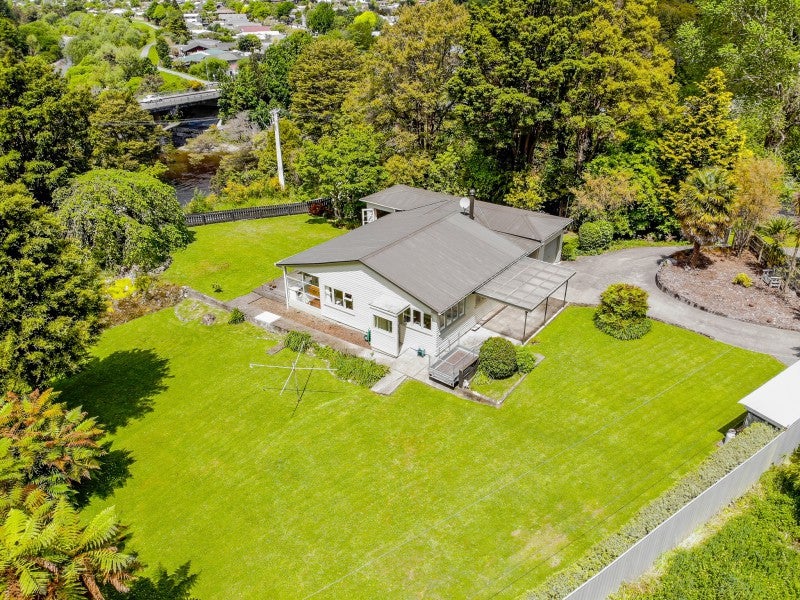 4 Bridge Road, Birchville, Upper Hutt - Carousel 1
