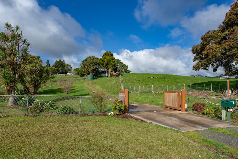 1870 Hunua Road, Papakura - Carousel 1