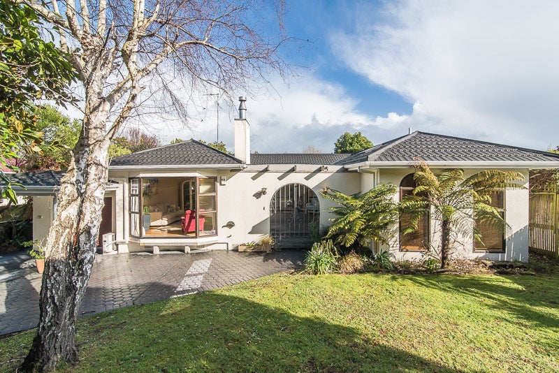 47 Leinster Avenue, Raumati South, Paraparaumu - Carousel 2