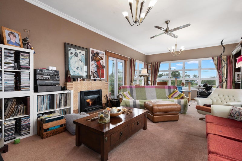 25 Carey Street, Maeroa, Hamilton - Carousel 2