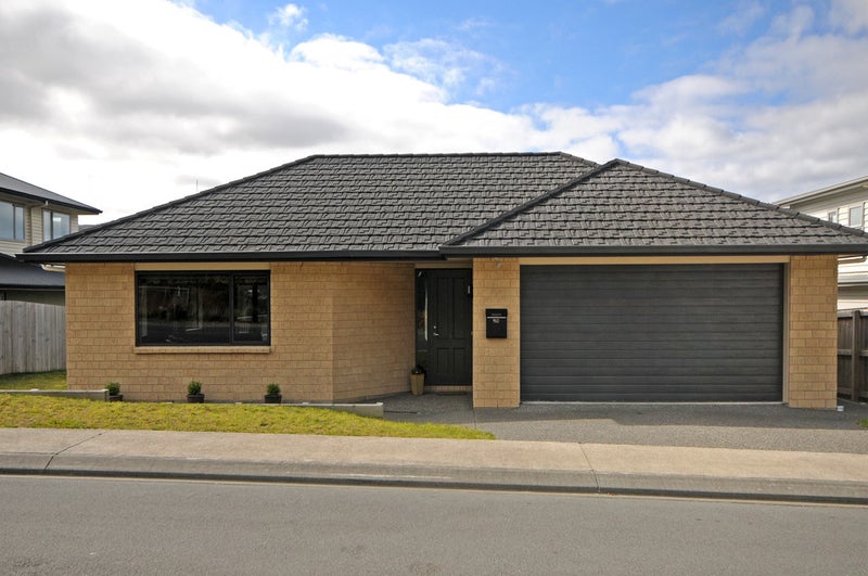 110 Downing Street, Crofton Downs, Wellington - Carousel 1