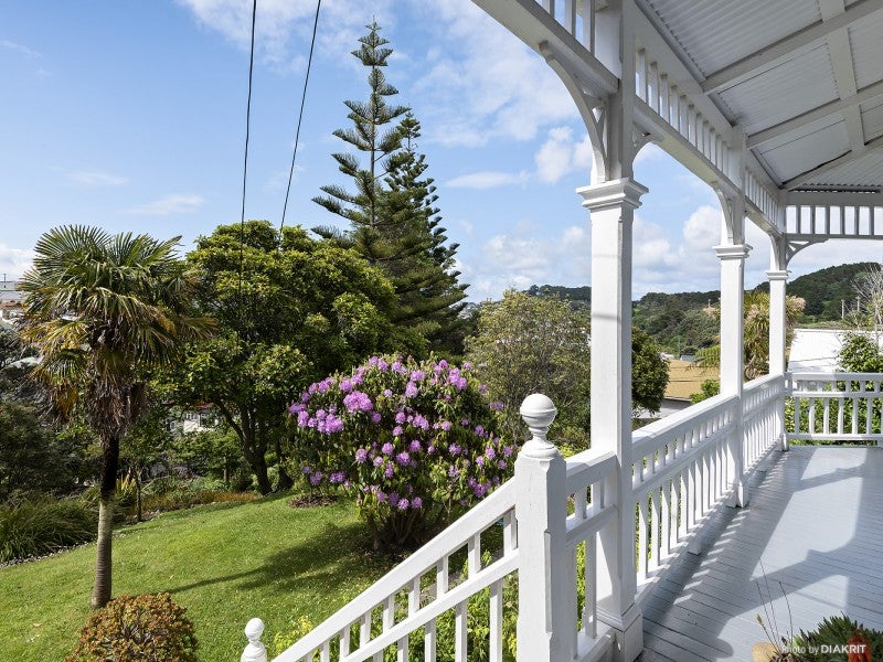 150 Hataitai Road, Hataitai, Wellington - Carousel 2