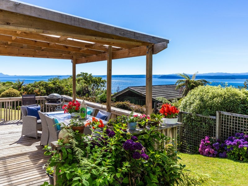 16 Te Pohue Street, Omori - Carousel 2