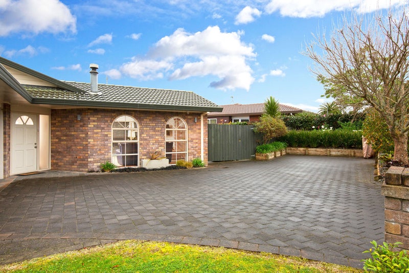 45 Bob Charles Drive, Golflands, Auckland - Carousel 2