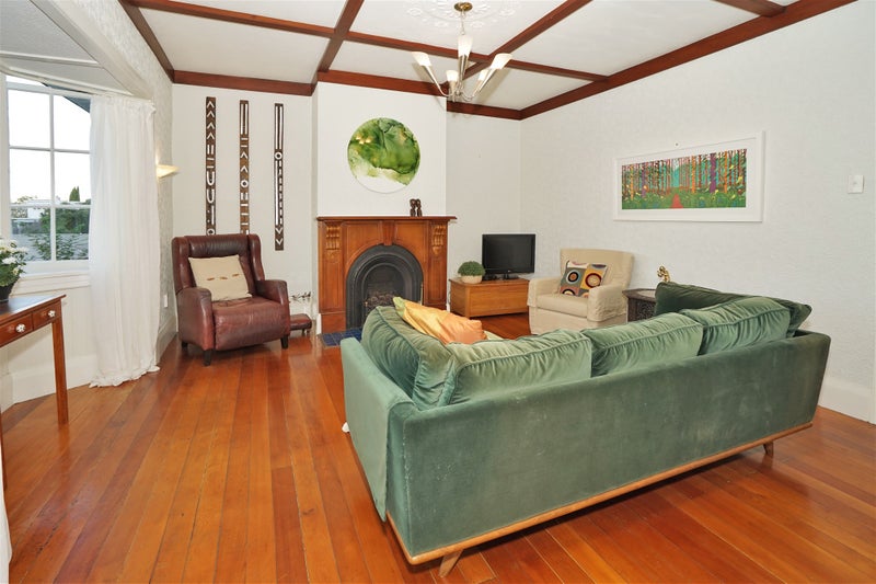 10 Ruakiwi Road, Hamilton Lake, Hamilton - Carousel 26