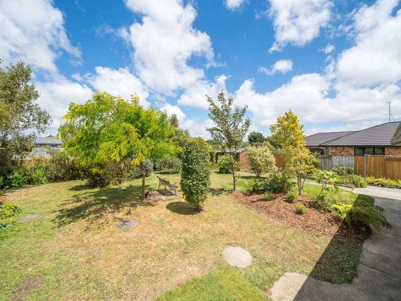 16 Aspen Way, Kelvin Grove, Palmerston North - Carousel 20