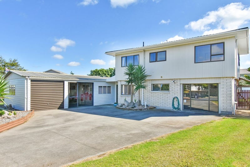 21 Taihiki Road, Clarks Beach, Clarks Beach - Carousel 2
