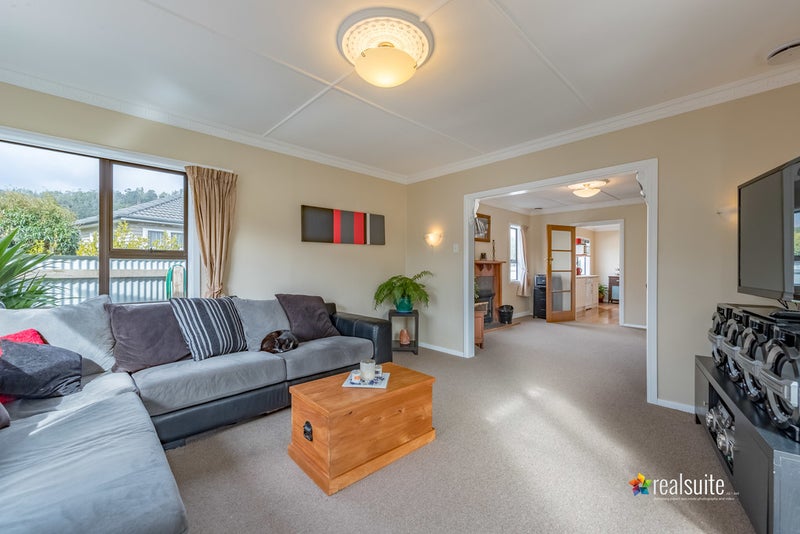 23B Gibbs Crescent, Wainuiomata, Lower Hutt - Carousel 2
