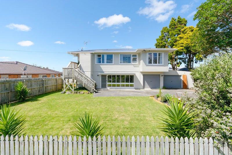 106 Simpson Road, Henderson Valley, Auckland - Carousel 1