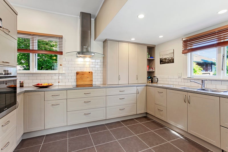 221 Ashgrove Terrace, Somerfield, Christchurch - Carousel 2