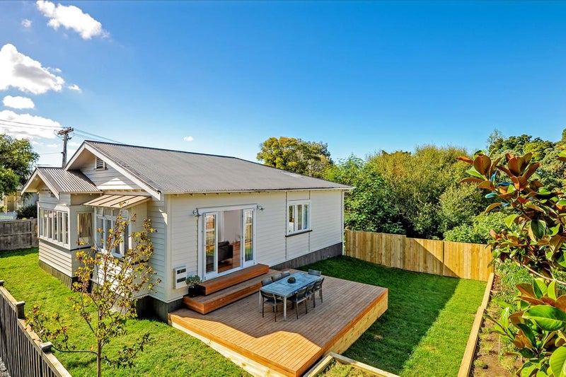 1 Tahatai Street, Otahuhu, Auckland - Carousel 1