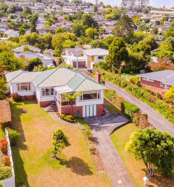 110 Triangle Road, Massey, Auckland - Carousel 1