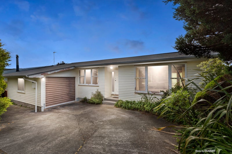 4 Camrose Grove, Kingston, Wellington - Carousel 1