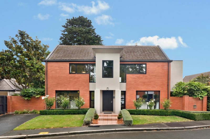 1 Haineswood Lane, Sockburn, Christchurch - Carousel 1