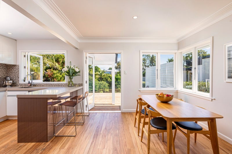 8 William Denny Avenue, Westmere, Auckland - Carousel 2