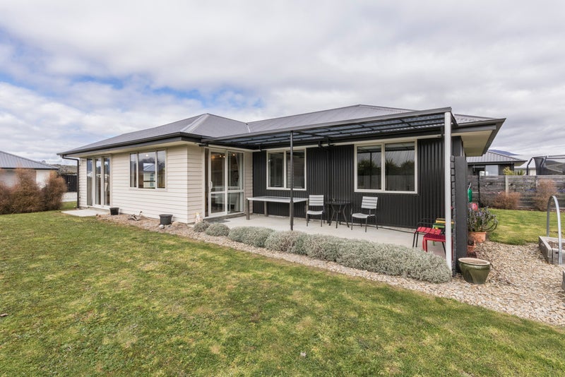 10 Warbler Lane, ALBERT TOWN, QUEENSTOWN - Carousel 1