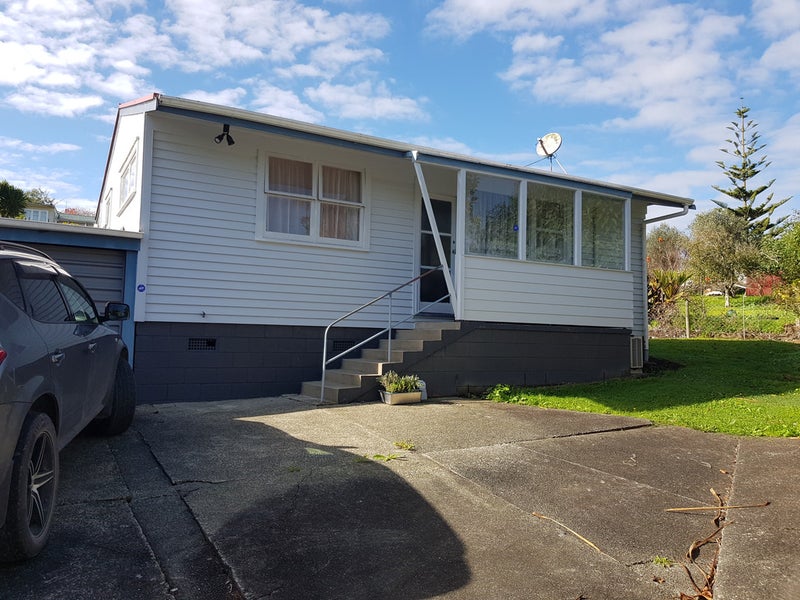 214B Hurndall Street West, Maungaturoto, Maungaturoto - Carousel 1