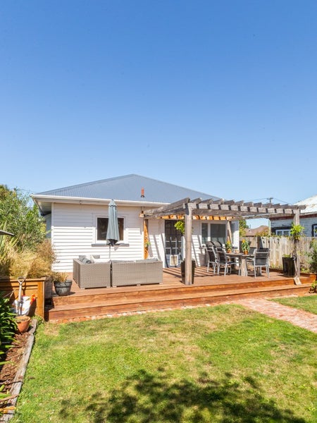 11 Julius Terrace, Richmond, Christchurch - Carousel 21