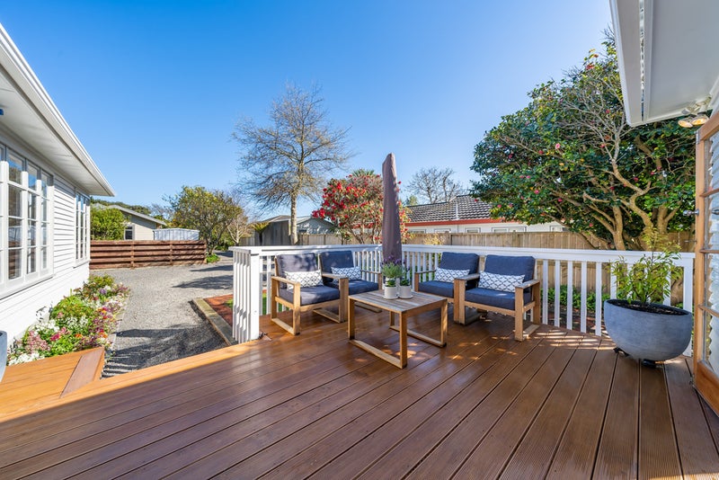 11 Waitui Crescent, Waiwhetu, Lower Hutt - Carousel 24