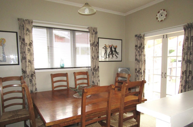 15 Tanguru Street, Whanganui East, Whanganui - Carousel 2