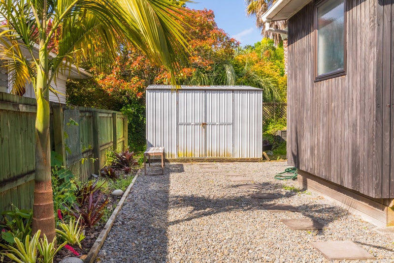 1/3 Kaurilands Road, Titirangi, Auckland - Carousel 20