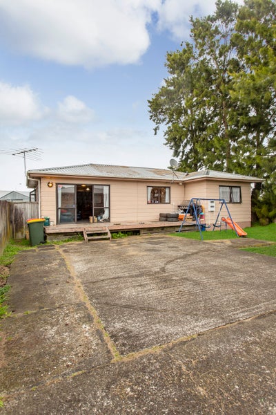 2/3 Station Road, Takanini, Auckland - Carousel 2