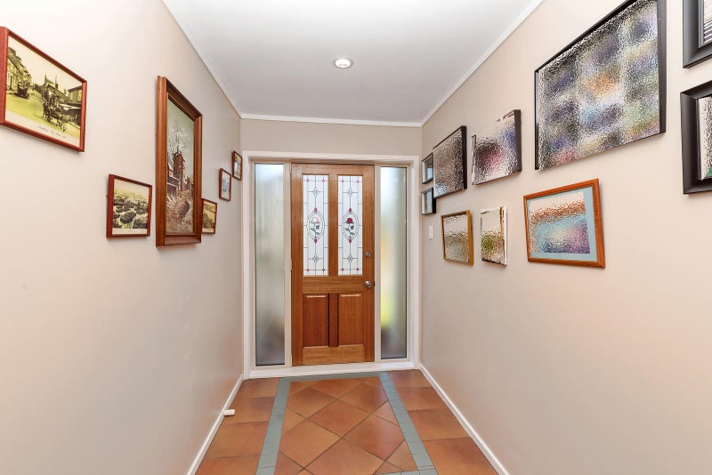 127B Parrs Cross Road, Glen Eden, Auckland - Carousel 2