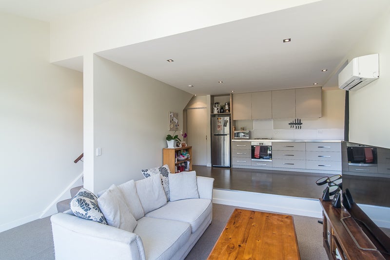 145 Raroa Road, Aro Valley, Wellington - Carousel 2