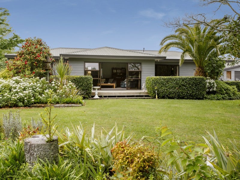 201 Gillespie Place, Taupo - Carousel 2