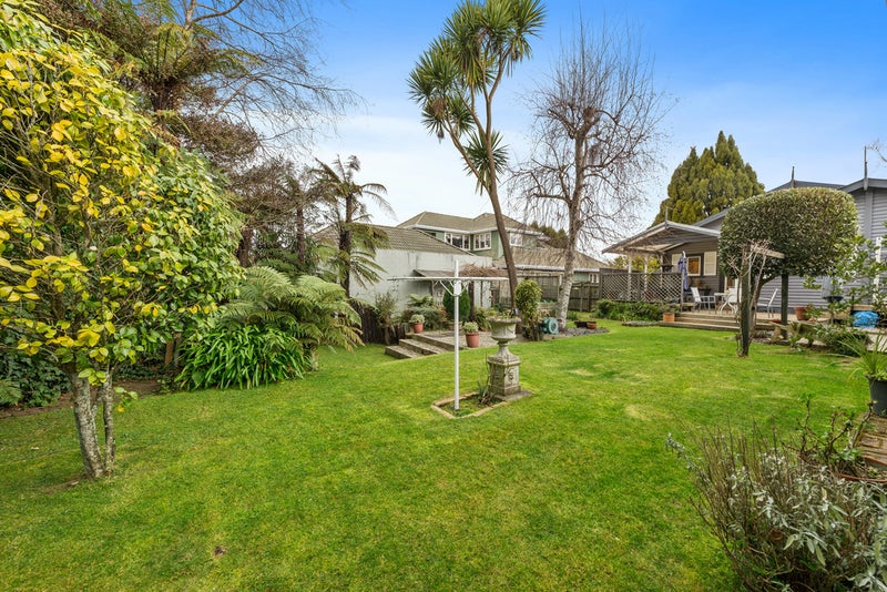 11 High Street, Glenholme, Rotorua - Carousel 24